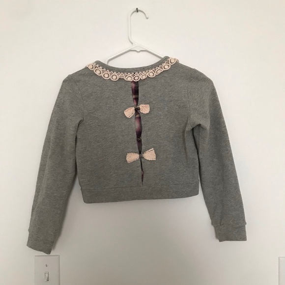 Cropped Grey Cardigan with a Lace Trim - XS - Picture 2 of 3